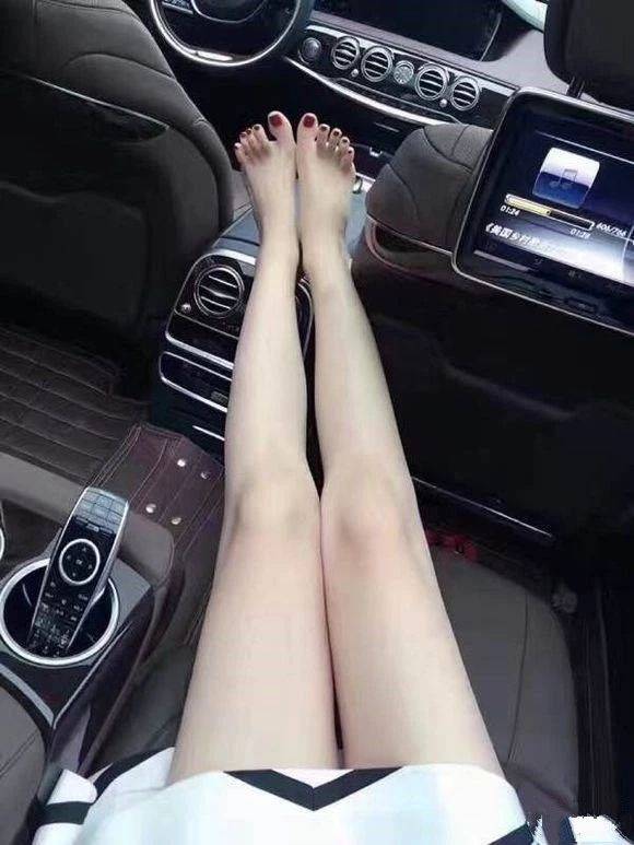 热血传奇手游送剑在哪里？(哪个传奇手游好玩不坑钱？)